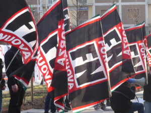 forza nuova bandiere-2